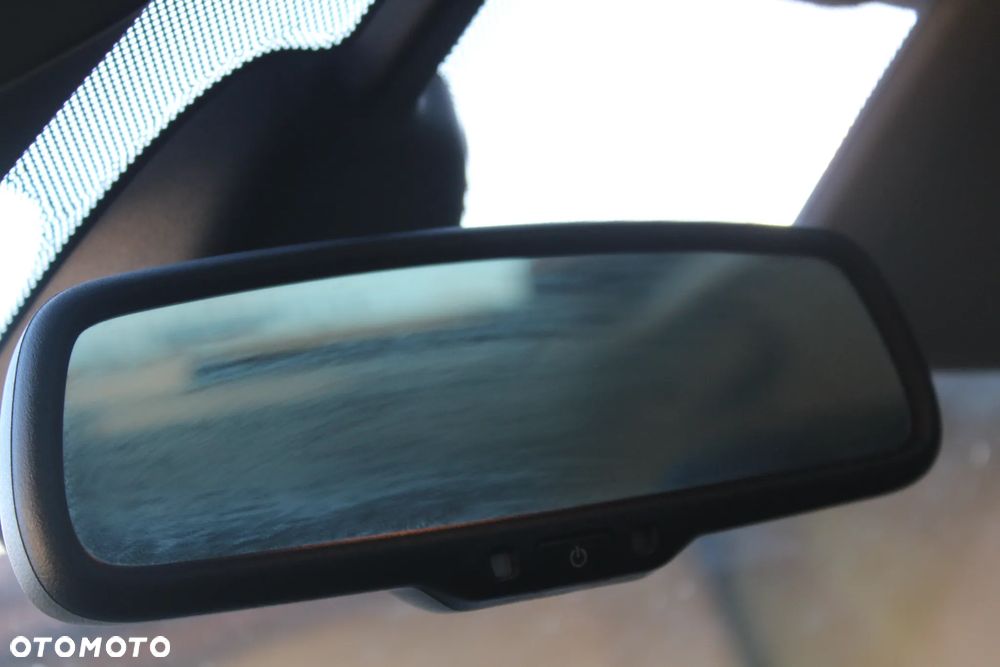 Peugeot 207 150 Turbo Platinum - 32