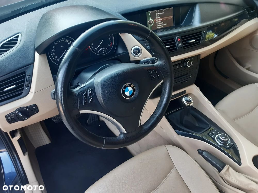 BMW X1 sDrive18i Sport Line - 22
