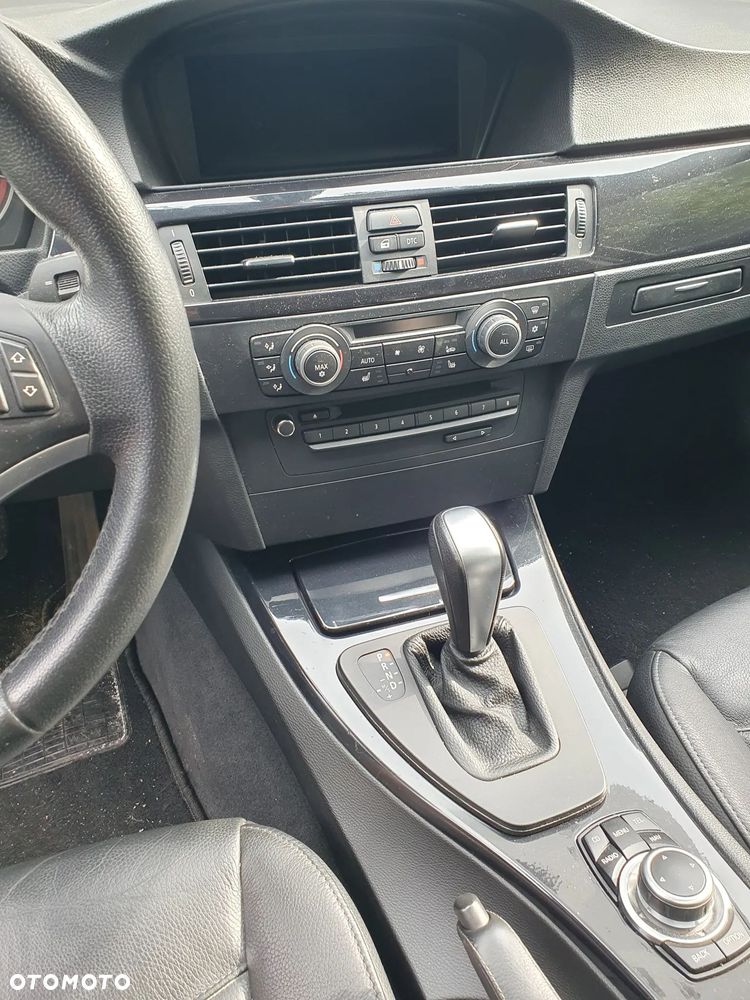 BMW Seria 3 318d DPF - 3