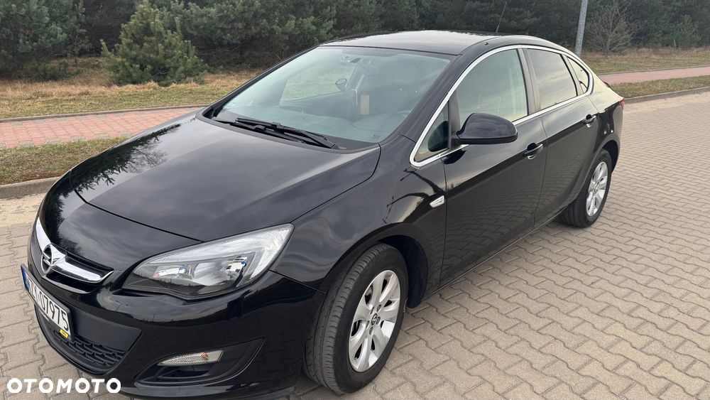 Opel Astra 1.4 T Executive EU6 - 7