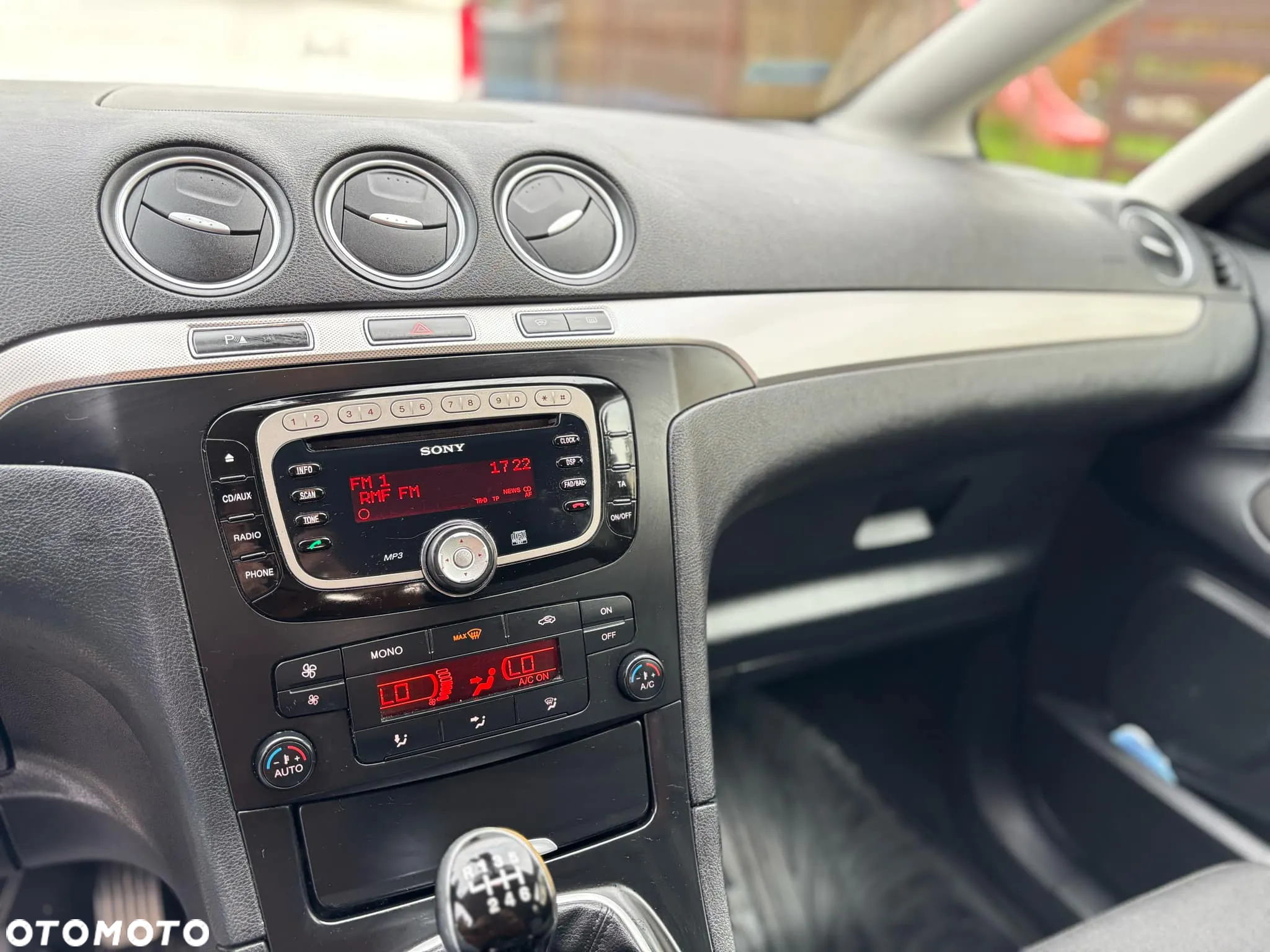 Ford S-Max 2.0 TDCi Trend - 25