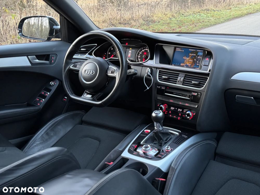 Audi A4 Avant 2.0 TDI DPF clean diesel quattro S line Sportpaket - 16