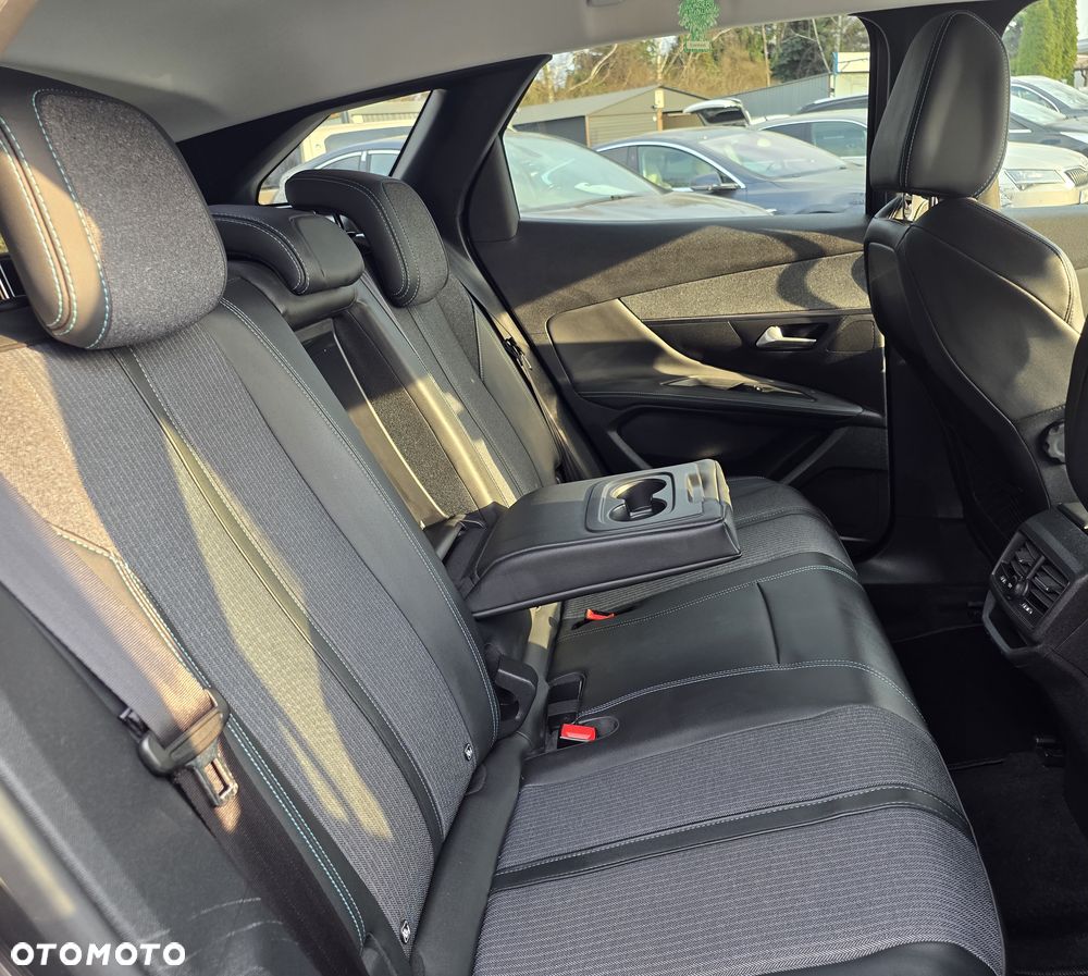 Peugeot 3008 1.6 PureTech Hybrid PHEV Allure Pack S&S EAT8 - 14