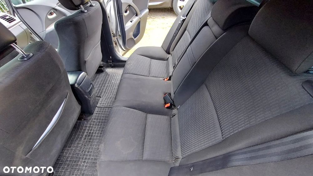 Toyota Avensis 2.0 D-4D Sol - 16