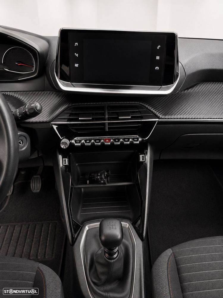 Peugeot 2008 - 11