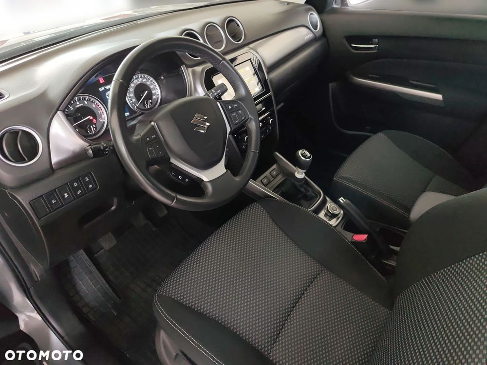 Suzuki Vitara 1.4 Boosterjet SHVS Premium 4WD - 10