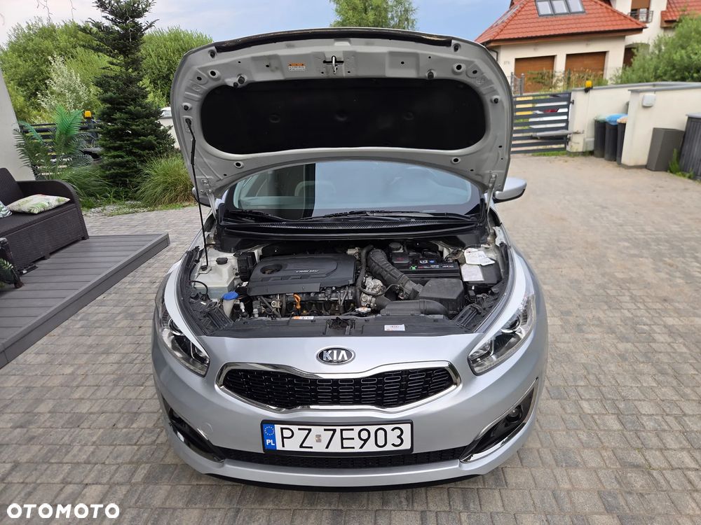 Kia Ceed 1.6 CRDi 136 DCT ISG Platinum Edition - 11