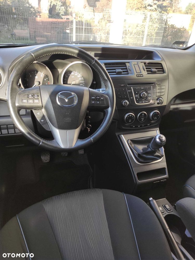 Mazda 5 - 7