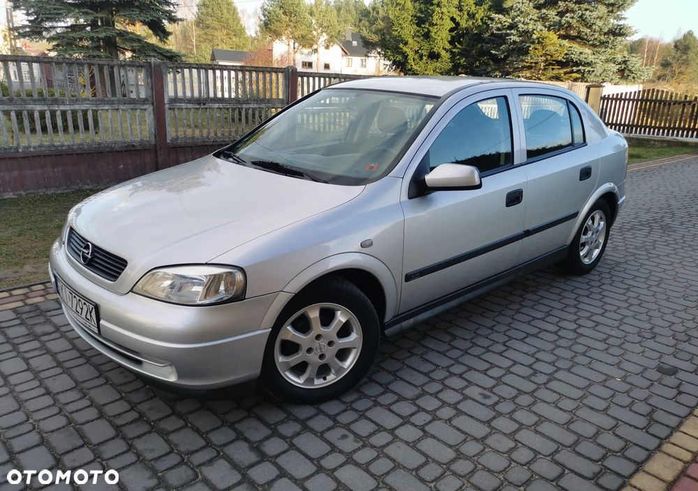 Opel Astra - 2