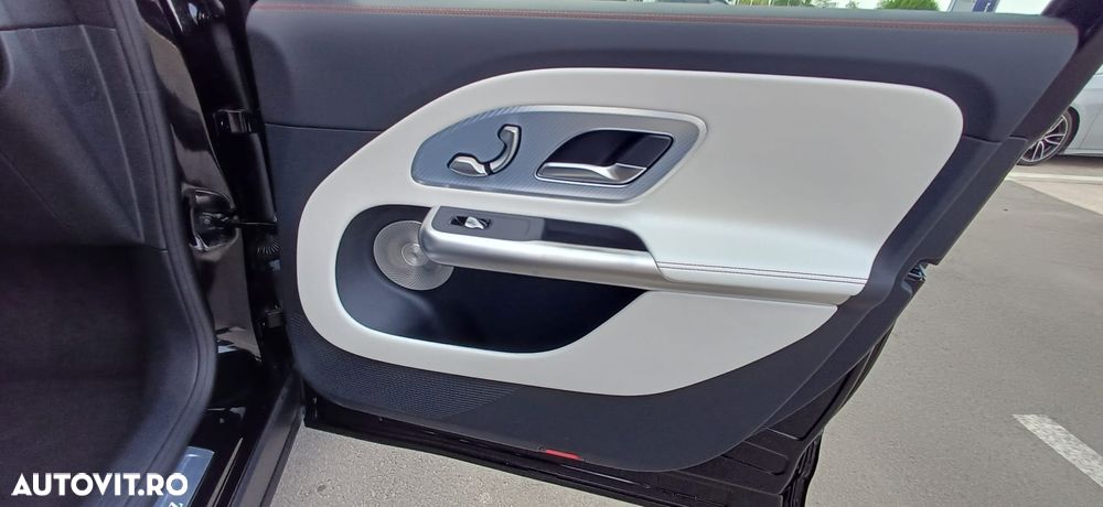 Mercedes-Benz GLB - 18