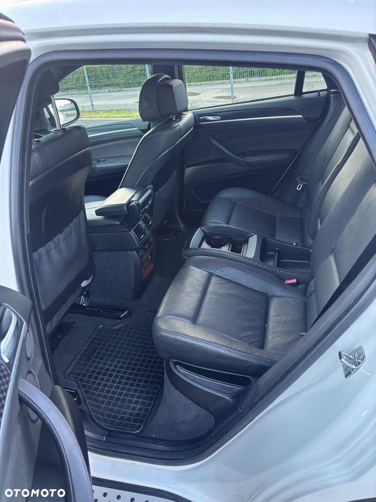 BMW X6 - 12