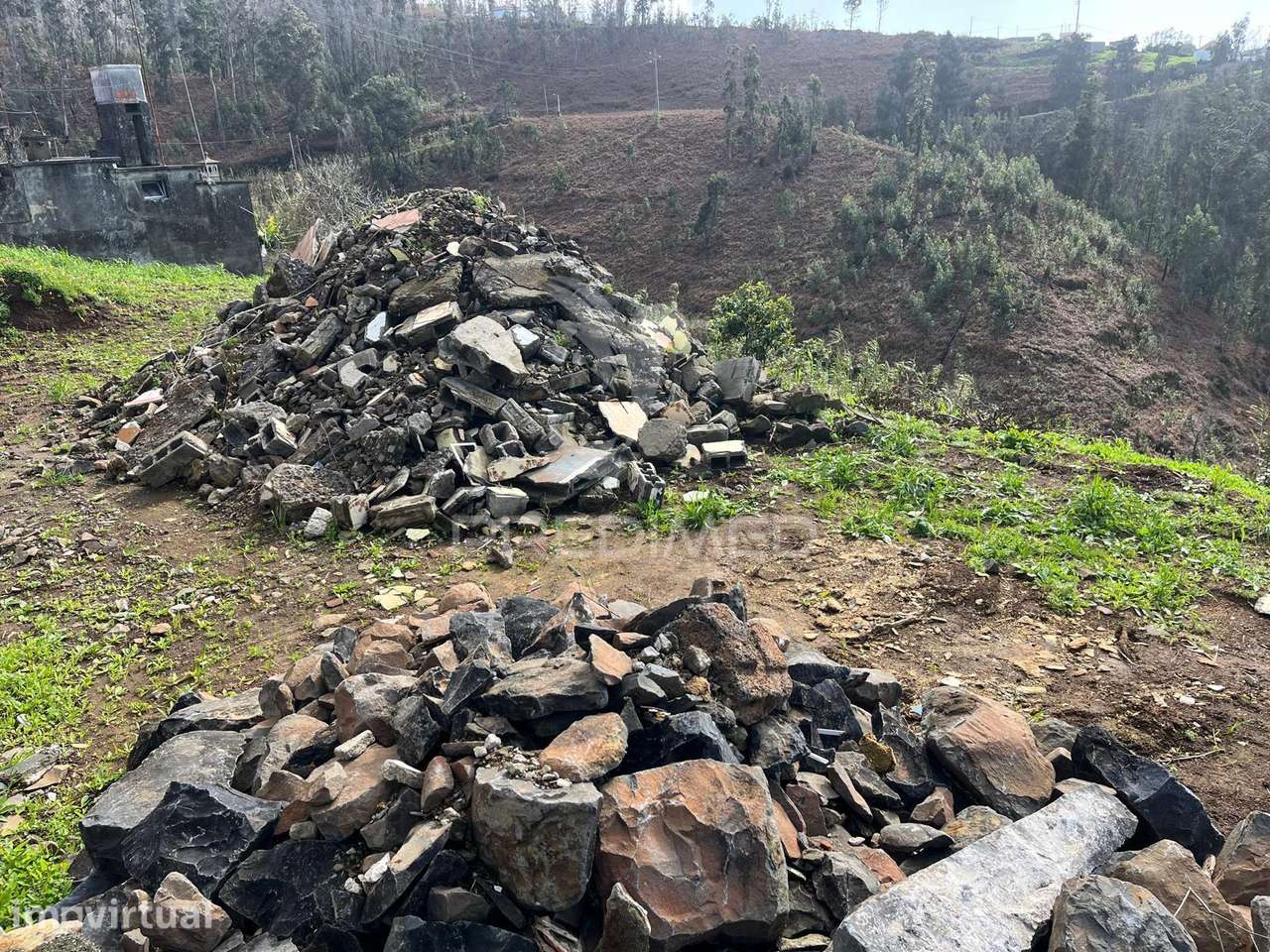 moradia para Recuperar com 718 m2 de terreno na Ponta do Pargo – Ex... - Grande imagem: 2/7