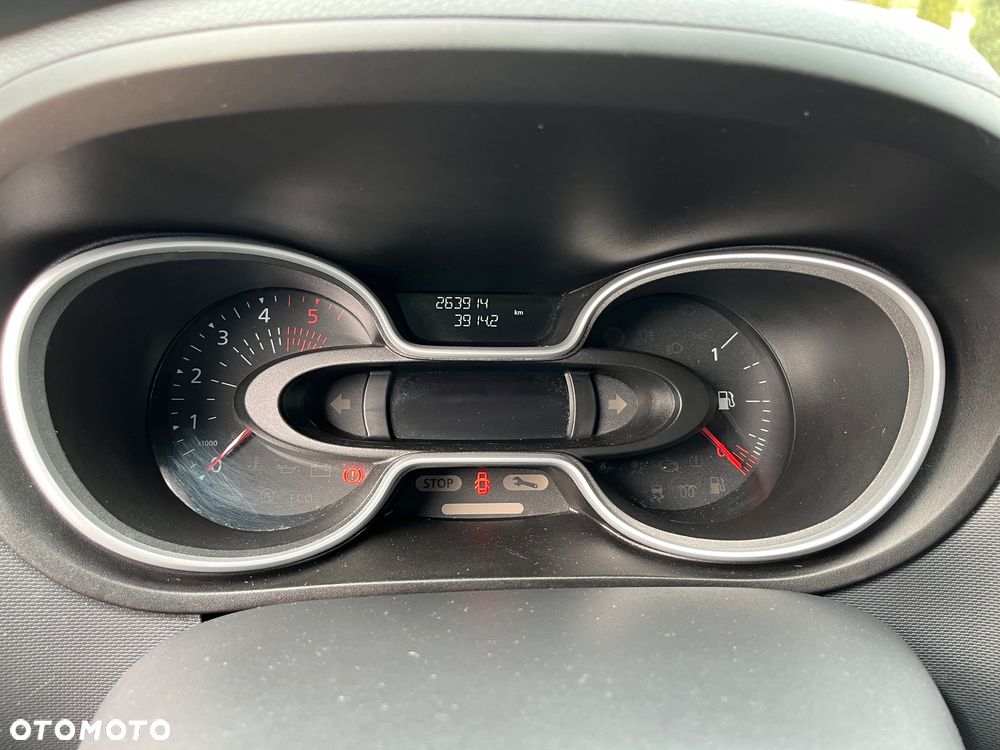 Renault Trafic - 16
