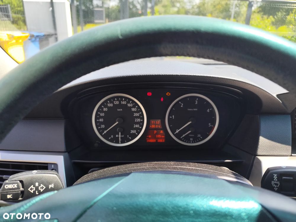 BMW Seria 5 525d - 5