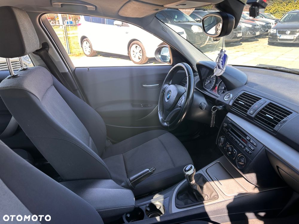 BMW Seria 1 116i - 20