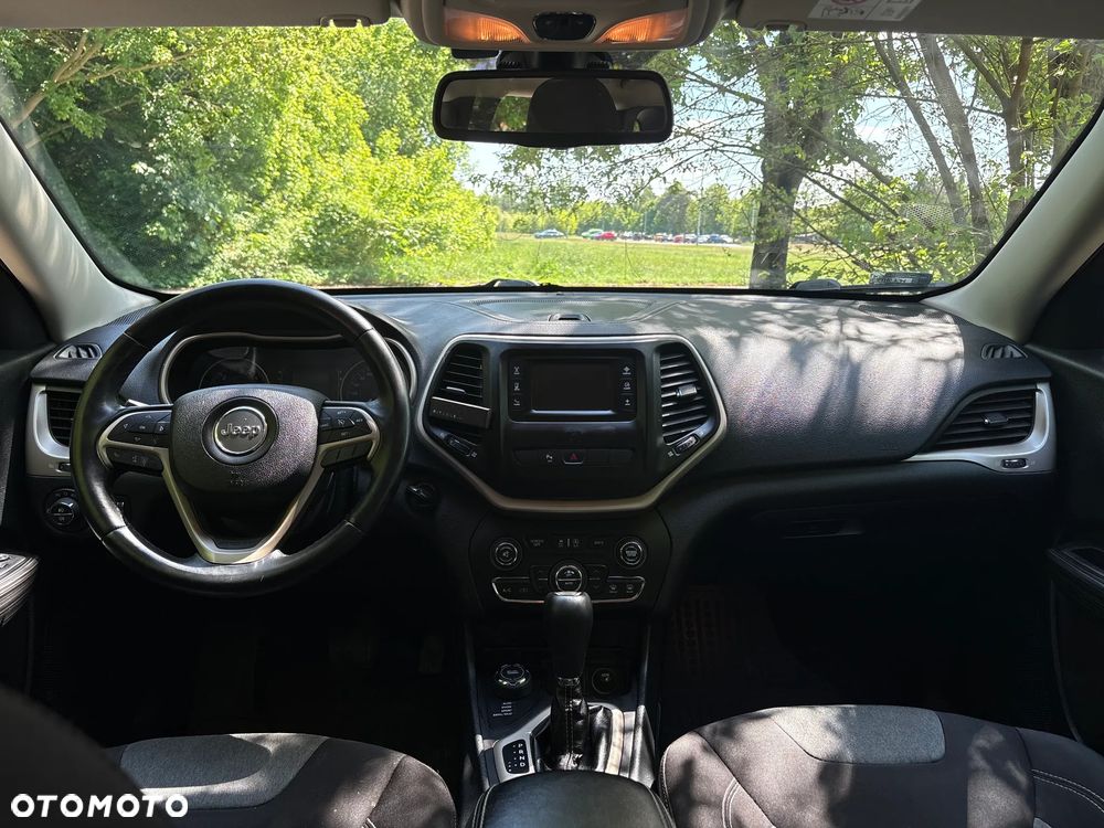 Jeep Cherokee 2.0 MJD Active Drive I Longitude - 29