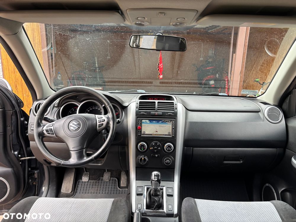 Suzuki Grand Vitara 1.9 DDiS Comfort DPF Limited - 10