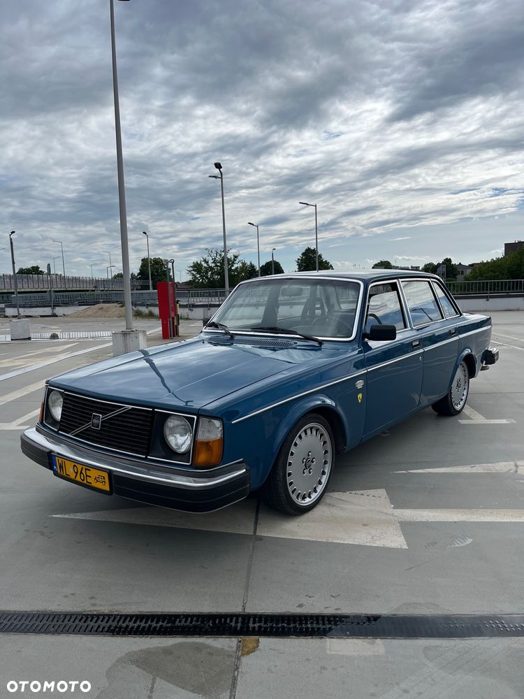 Volvo Seria 200 - 3