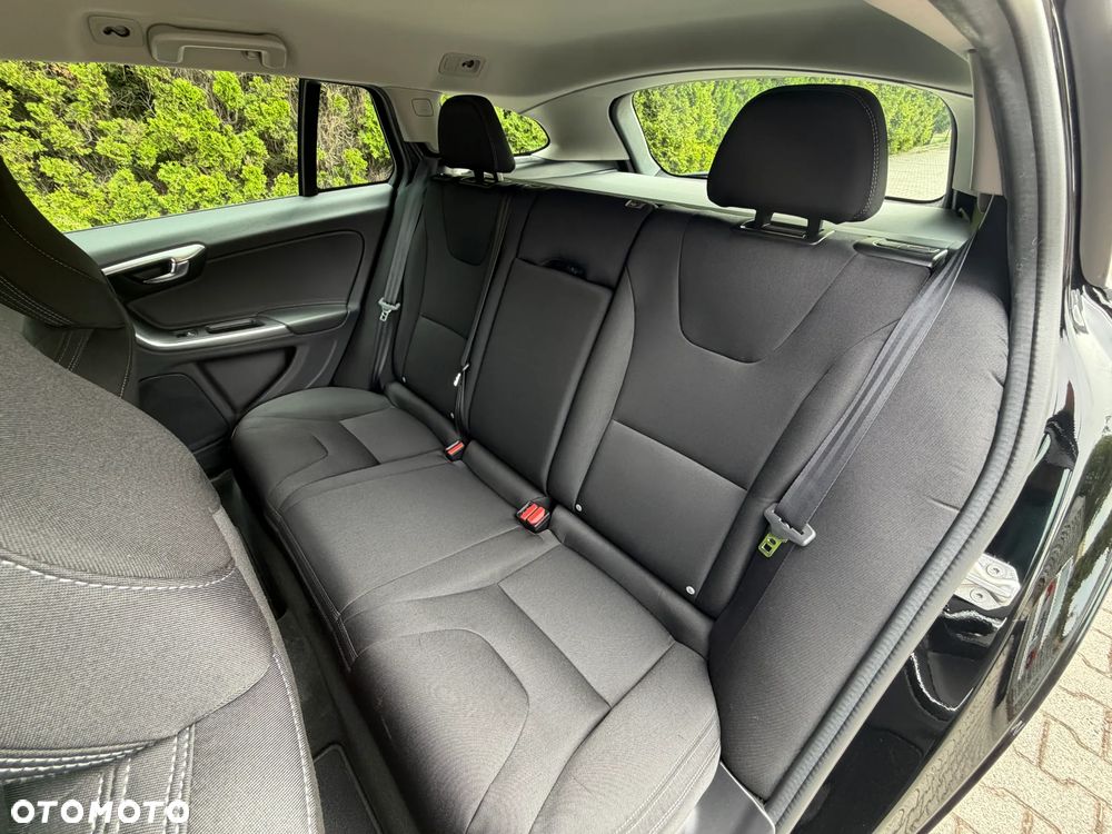 Volvo V60 D2 Geartronic Summum - 29