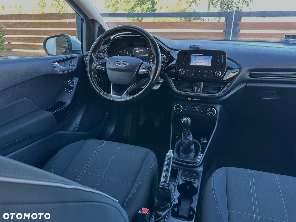 Ford Fiesta 1.1 Trend - 19