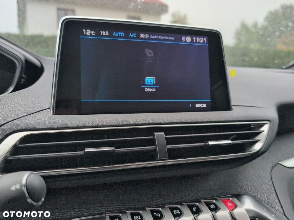 Peugeot 5008 - 30