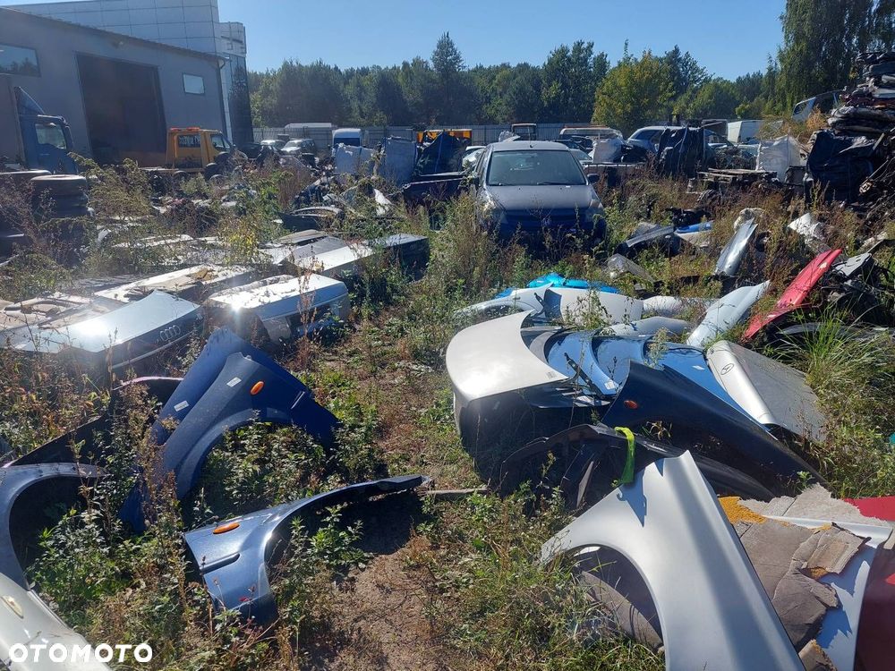 KOMPLETNY PRZÓD MASKA ZDERZAK BŁOTNIKI LAMPY CHRYSLER VOYAGER III QAW - 14