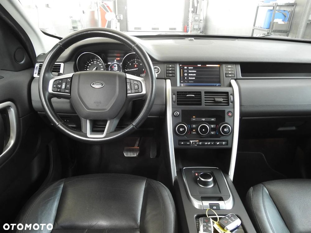 Land Rover Discovery Sport TD4 HSE Luxury - 17