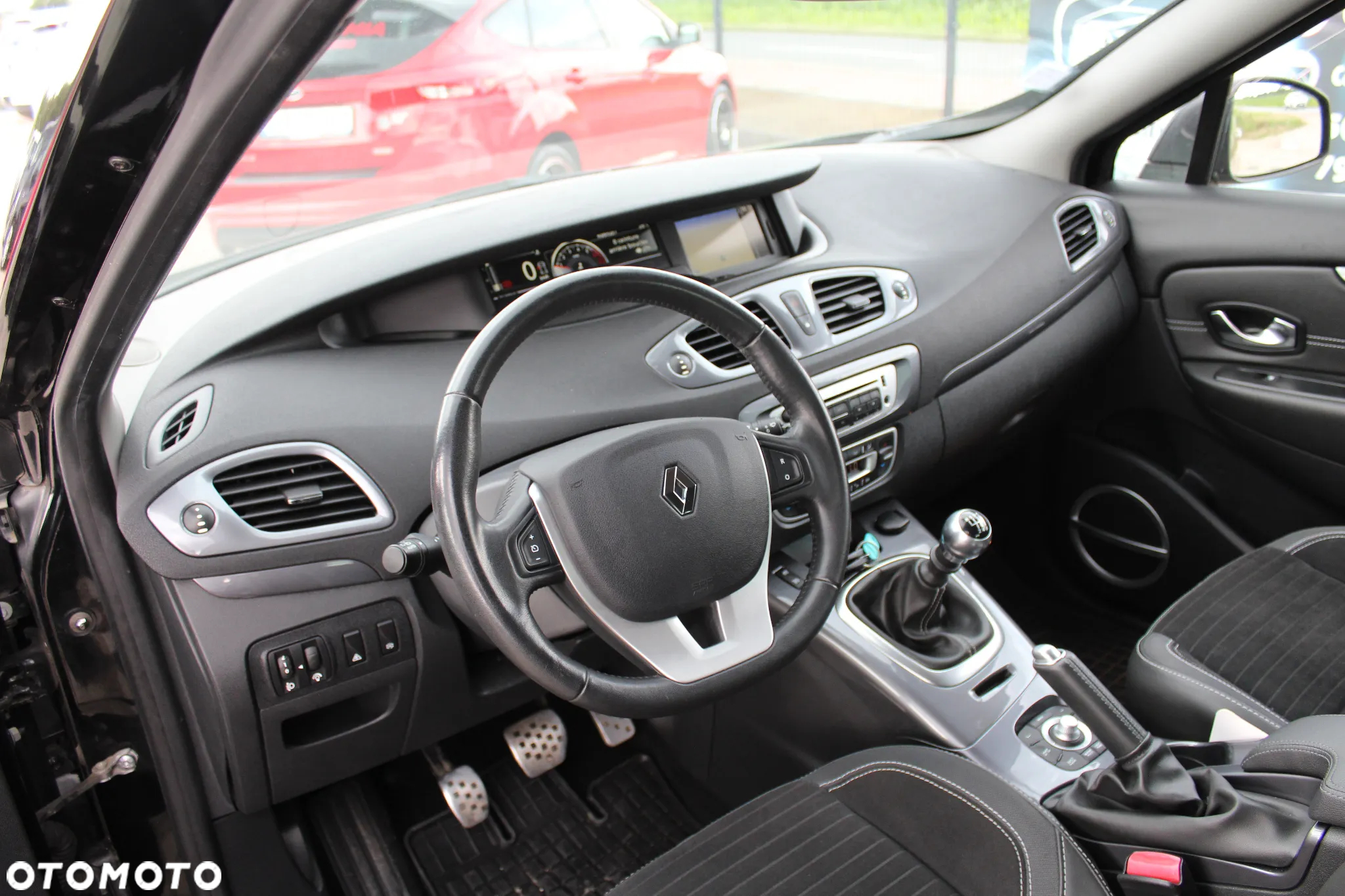Renault Scenic ENERGY TCe 130 S&S Xmod Bose Edition - 12