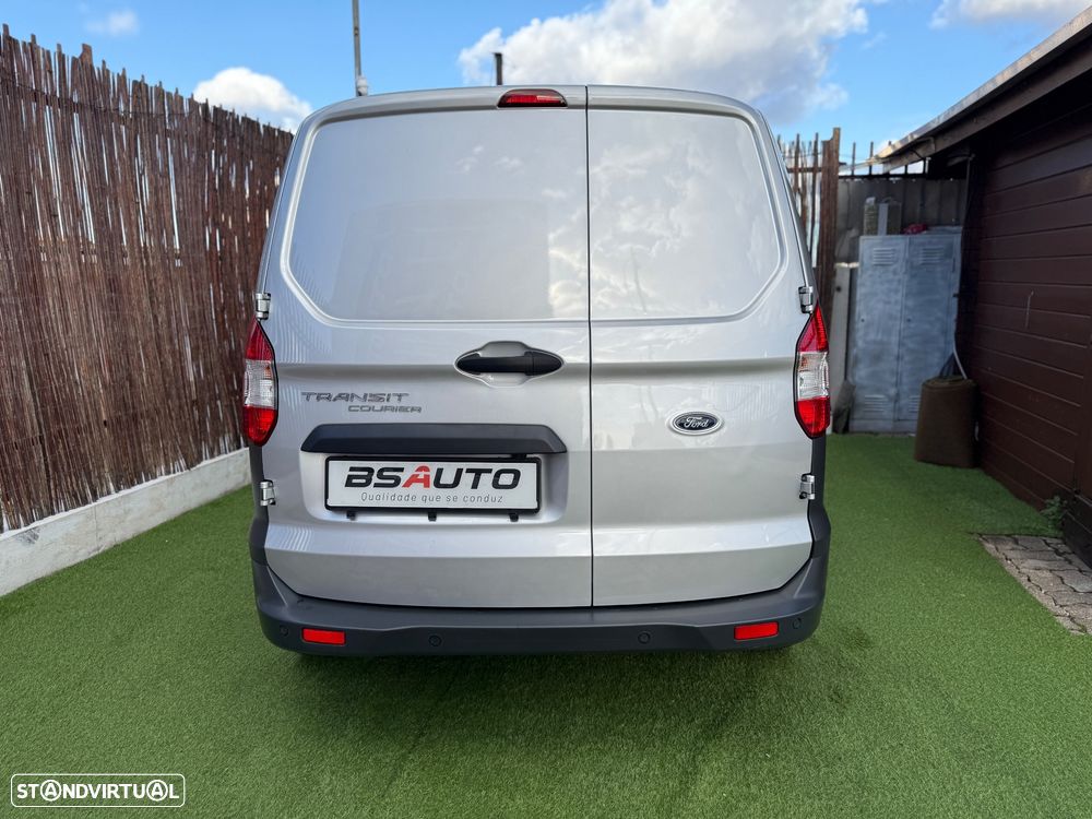 Ford Transit Courier - 8