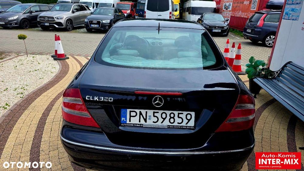 Mercedes-Benz CLK - 19