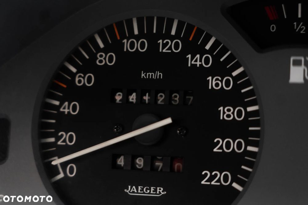 Peugeot 106 - 33