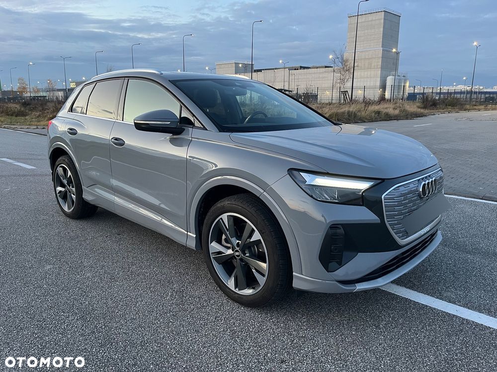 Audi Q4 e-tron e-tron 50 quattro - 1
