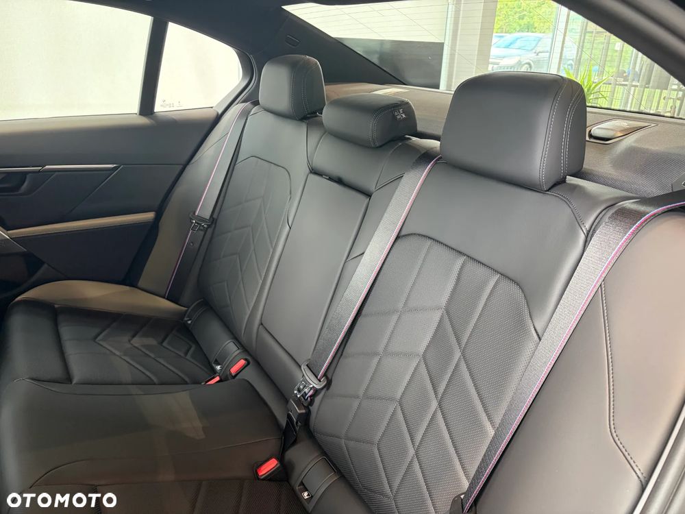 BMW Seria 5 - 14