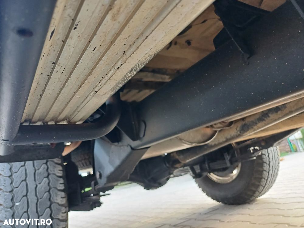 Mitsubishi L200 - 25