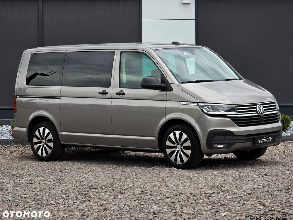 Volkswagen Multivan - 13
