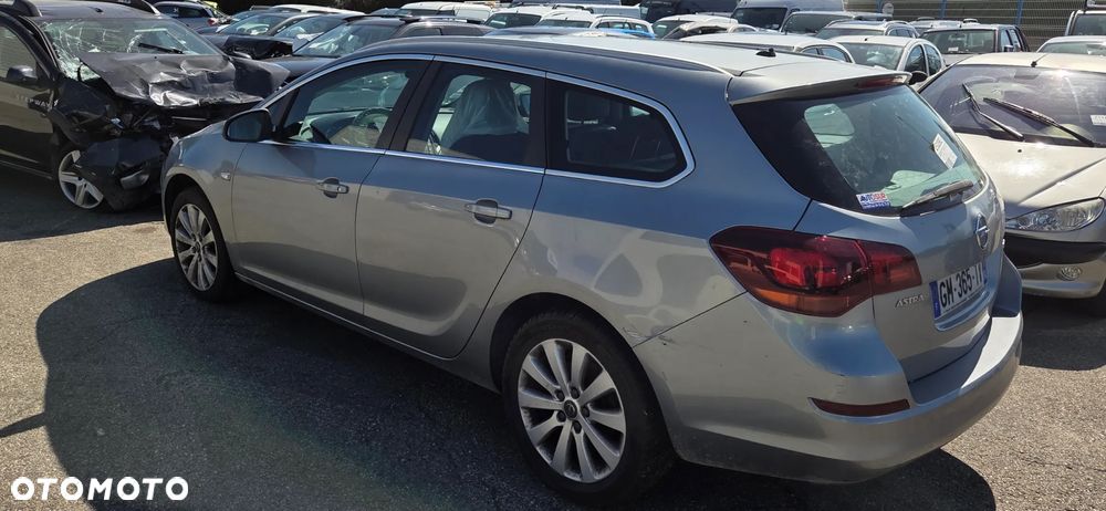 Opel Astra 1.7 CDTI DPF Sport - 2
