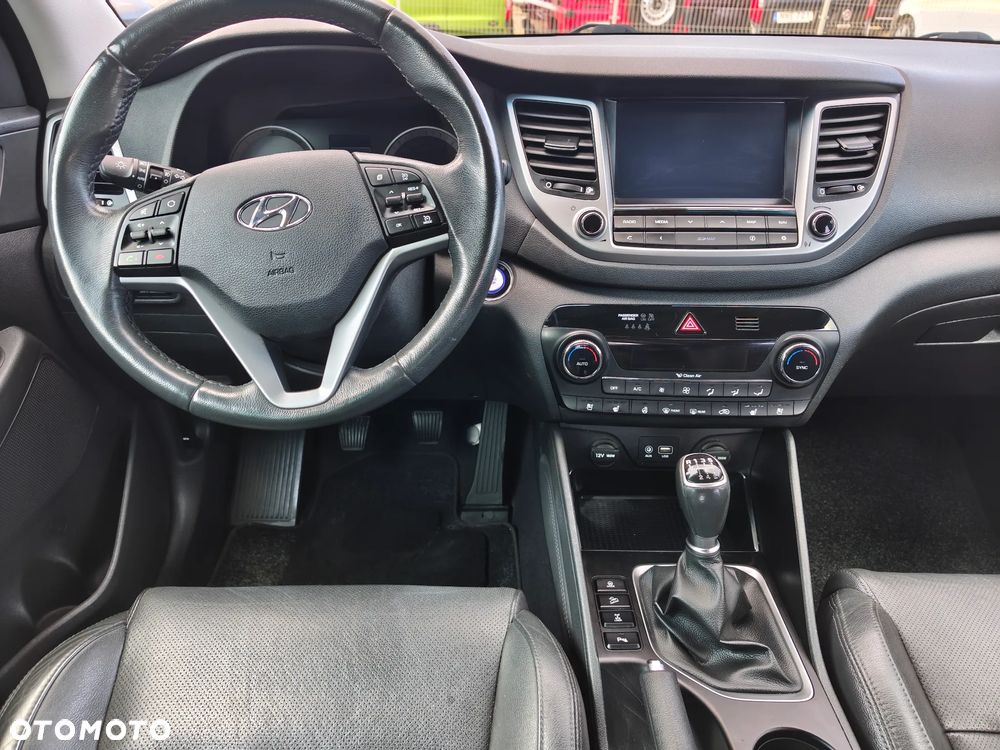 Hyundai Tucson - 12