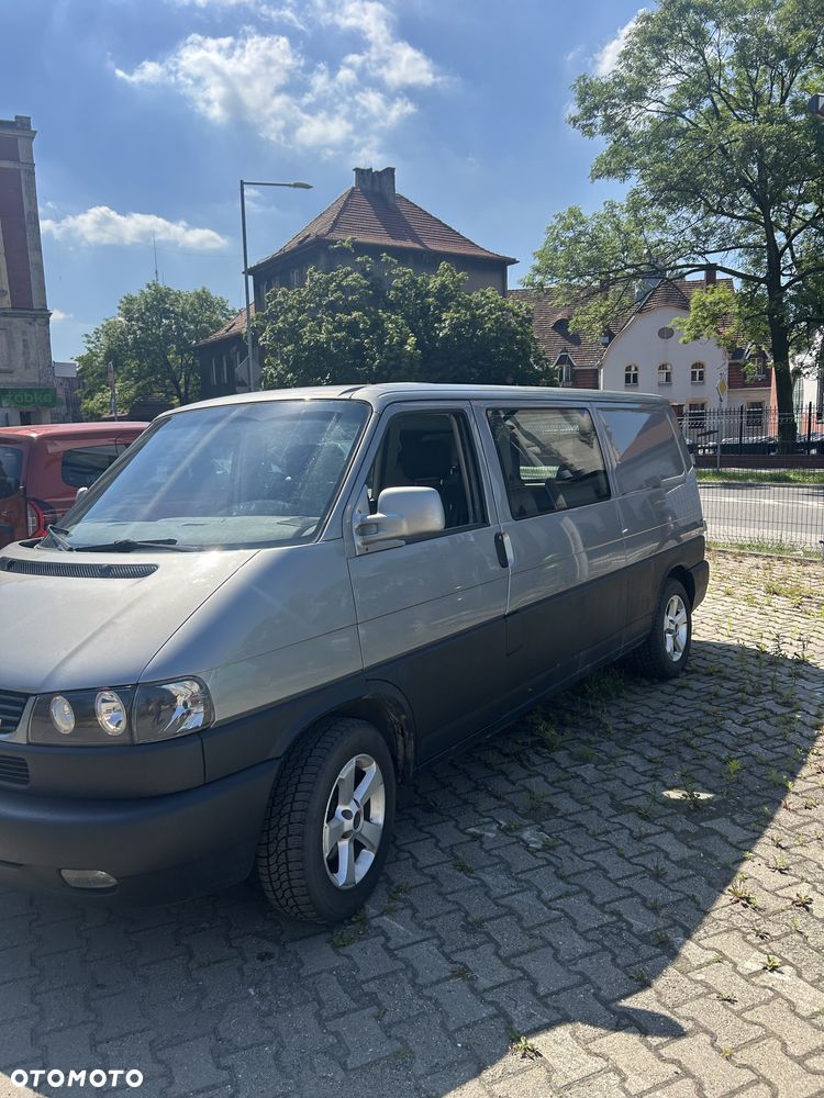 Volkswagen Multivan - 8