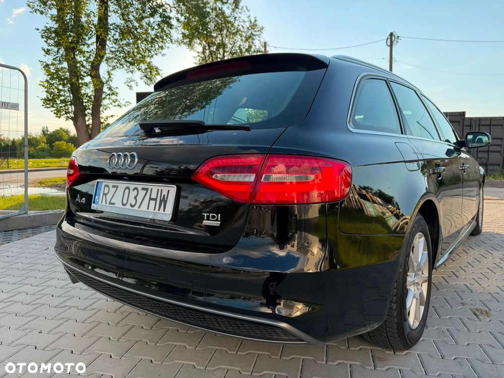 Audi A4 Limousine - 37