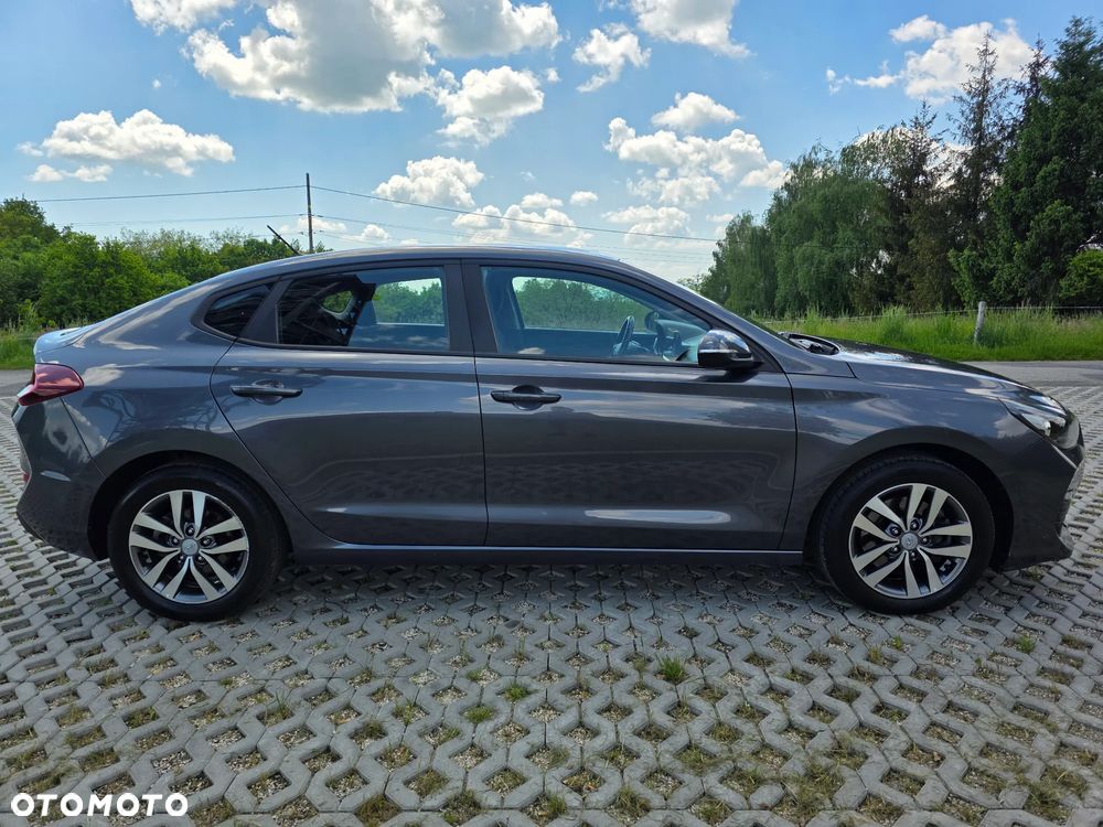 Hyundai i30 1.0 T-GDI Connect & Go - 22