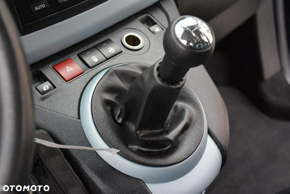 Citroën Berlingo Multispace HDi 115 FAP Exclusive - 25