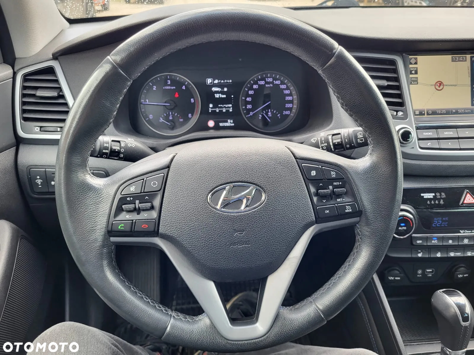 Hyundai Tucson 2.0 CRDi 4WD Automatik Advantage - 24