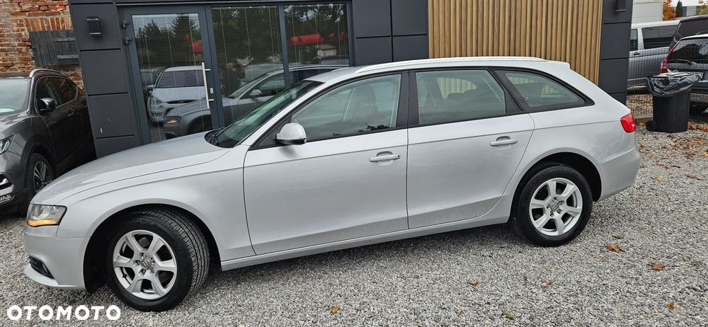 Audi A4 2011 photo 5
