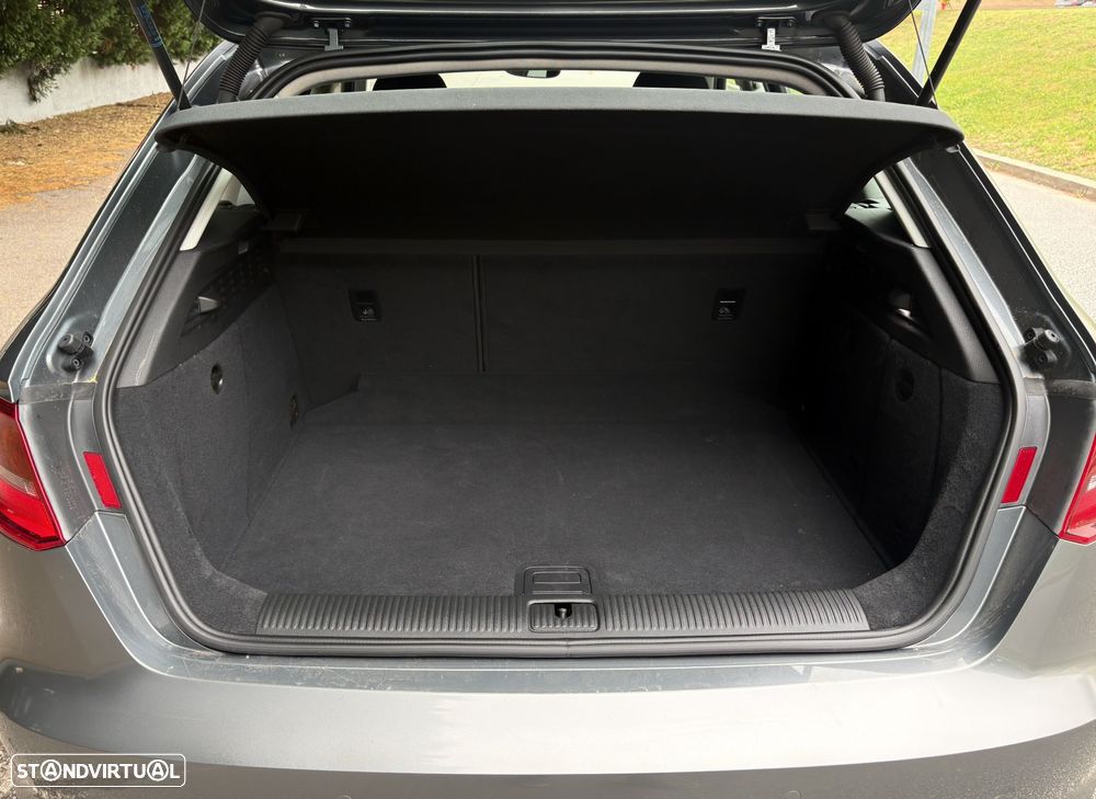 Audi A3 Sportback 1.6 TDI Sport - 24
