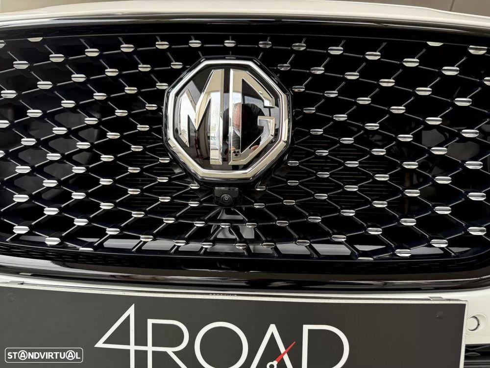 MG EHS 1.5 T-GDI Plug-in Hybrid Luxury - 31