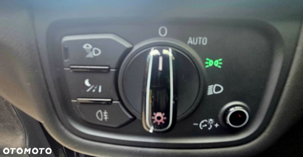 Audi A8 4.2 TDI L Quattro - 8