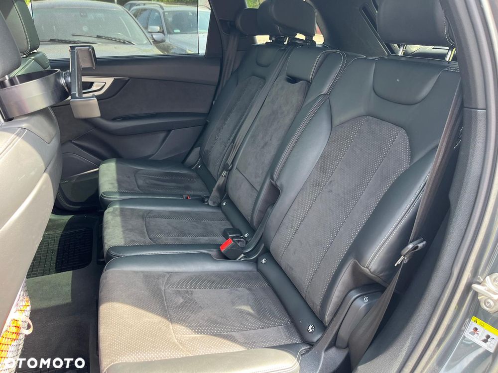Audi Q7 - 14
