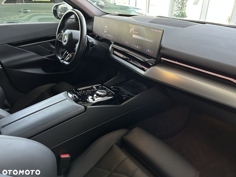 BMW Seria 5 520i mHEV M Sport sport - 14