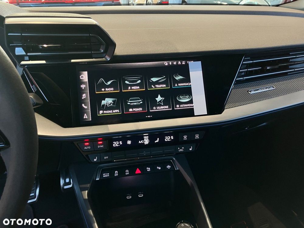 Audi RS3 Limousine - 17