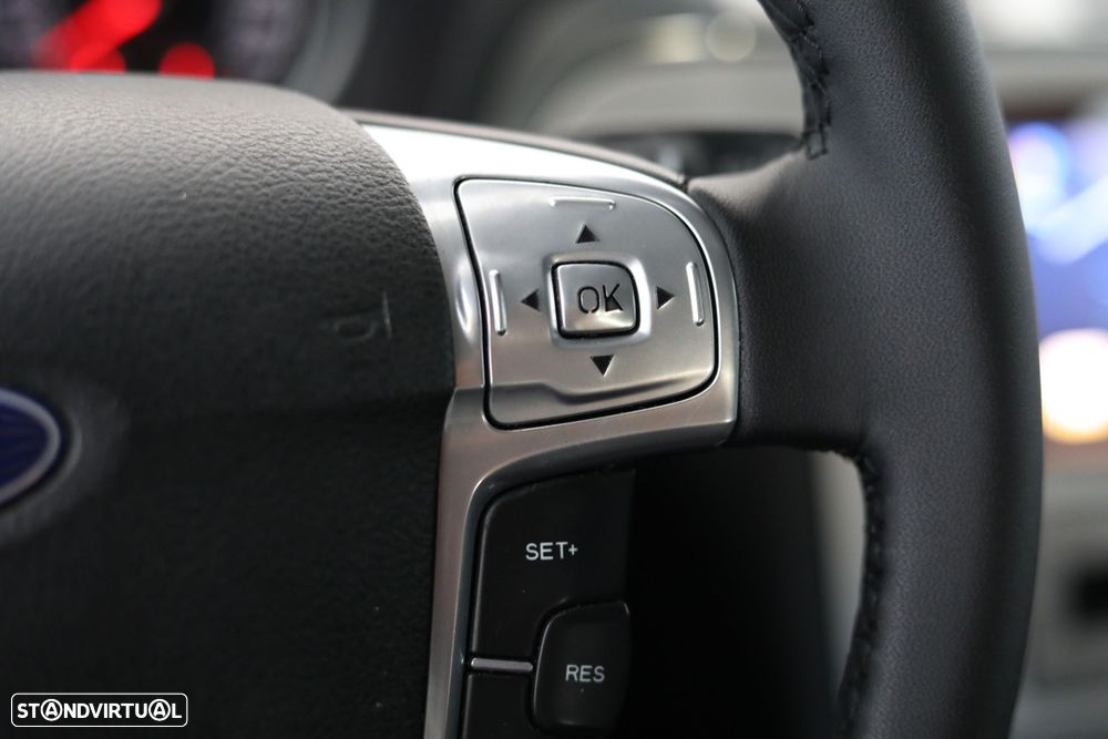 Ford S-Max 2.0 TDCi Titanium 7L - 18